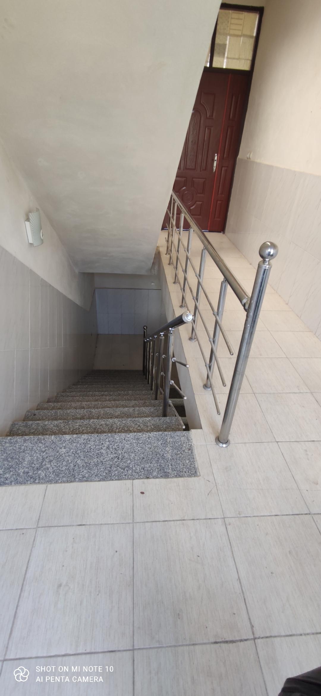 سوئیت نقلی و چشم انداز عالی سی سخت