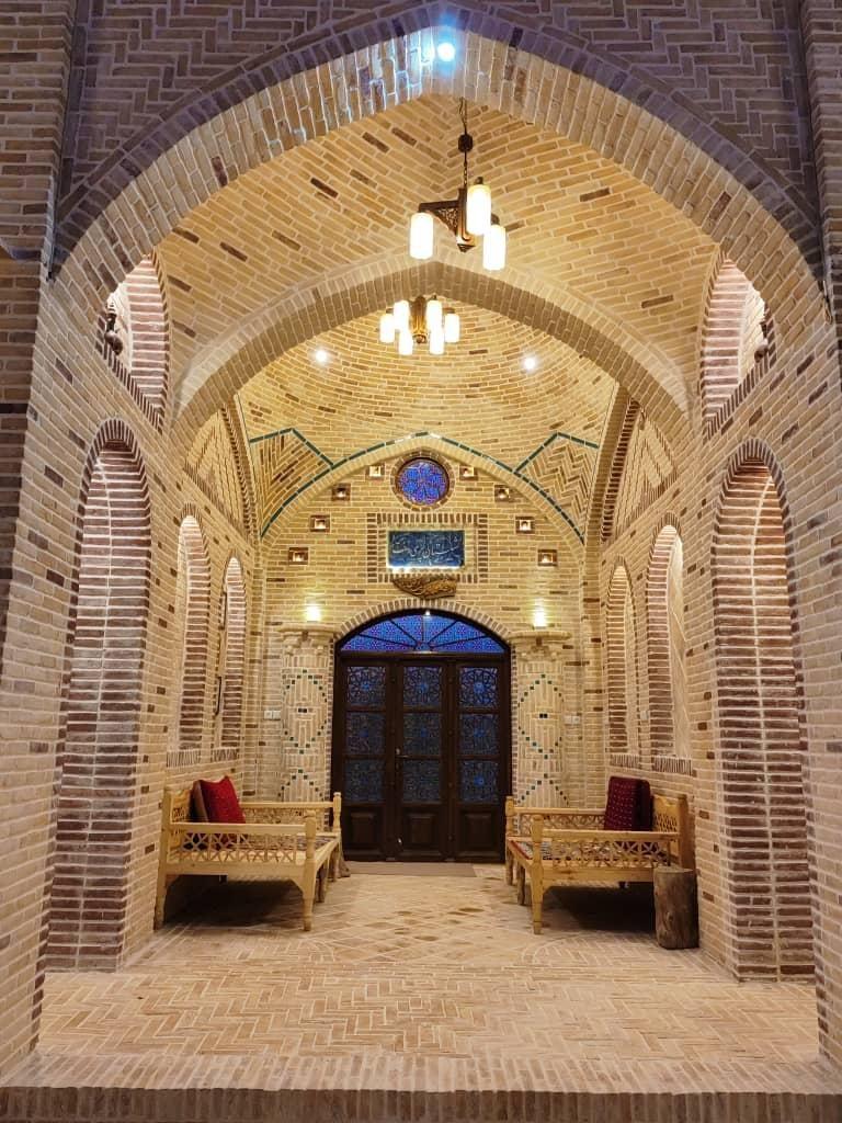 اقامتگاه بوم گردی عمارت کهن در ابوزیدآباد