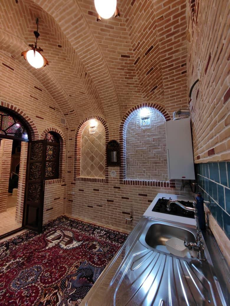 اقامتگاه بوم گردی عمارت کهن در ابوزیدآباد