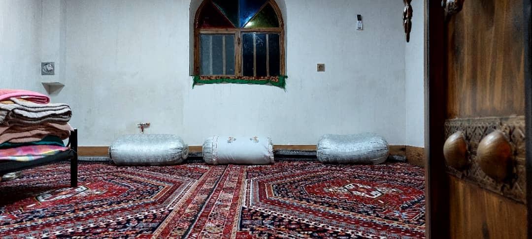 اقامتگاه بومگردی کاهگلی مامانجون