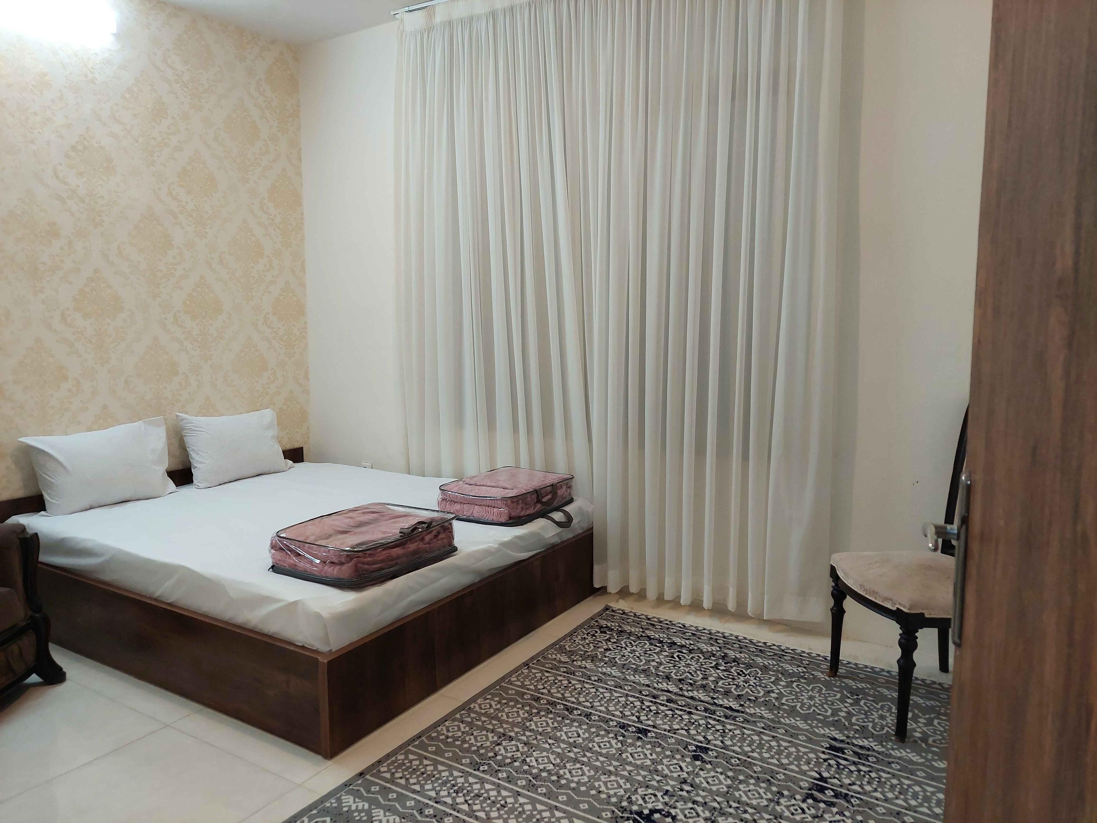 آپارتمان دو خوابه مبله نزدیک حرم