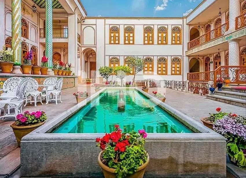 هتل سنتی خانه کشیش اصفهان