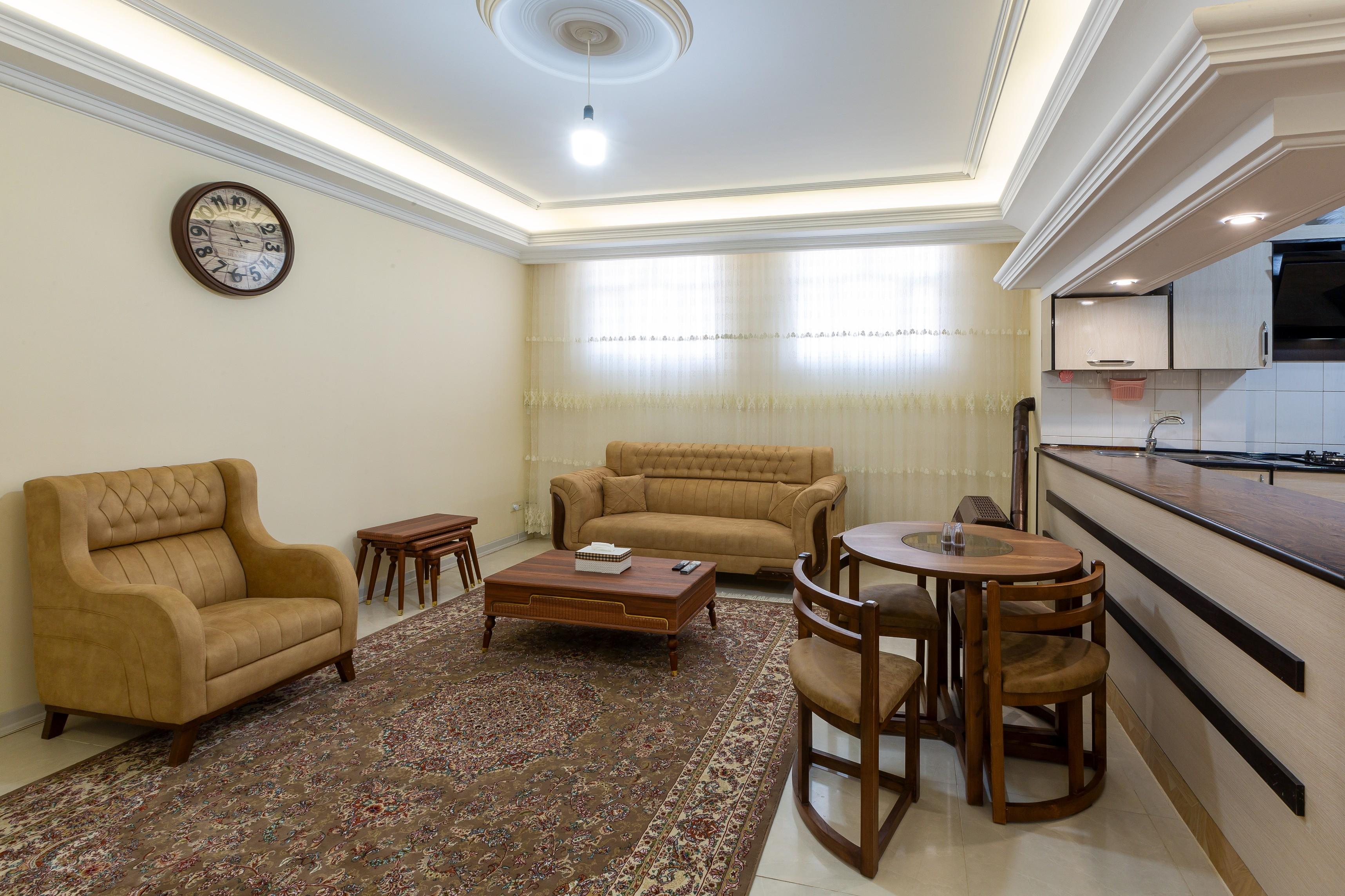 آپارتمان 2 خواب پارکینگ دار خیابان امام رضا (4)