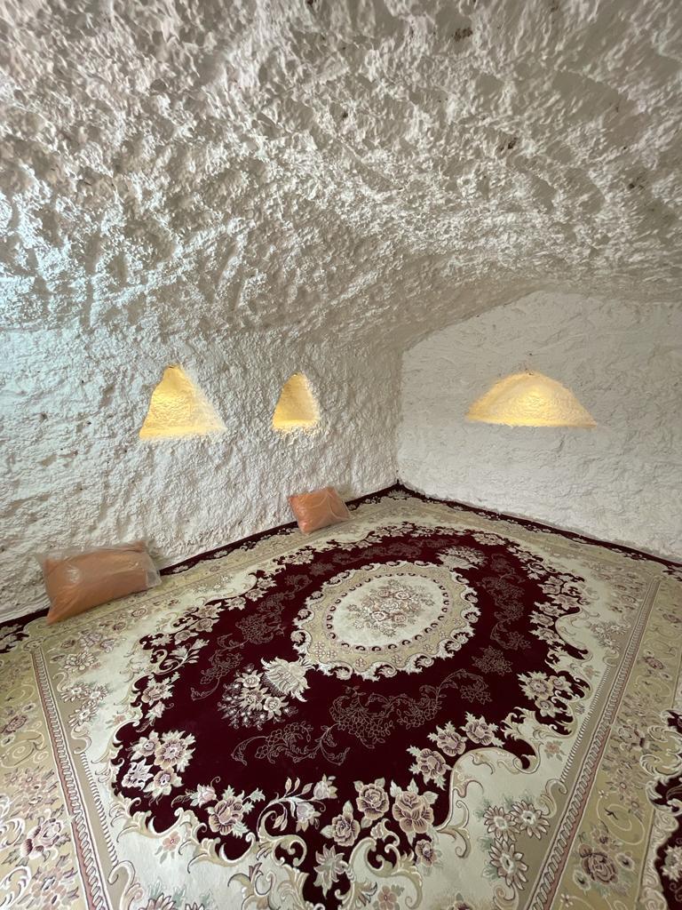 اتاق دستکندکالی مجتمع گردشگری ساباط