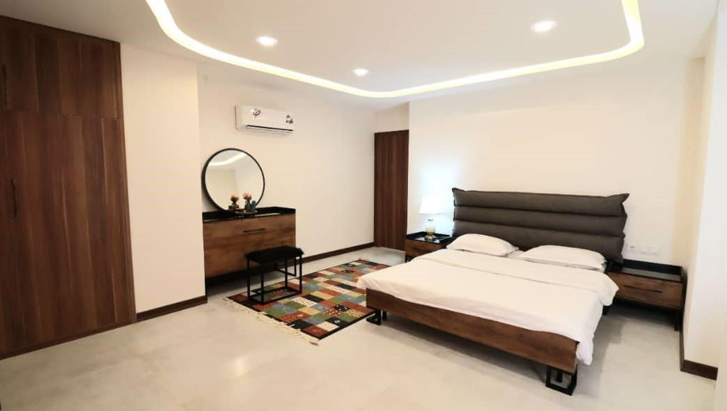 منزل مبله سه خواب در پاسداران شیراز