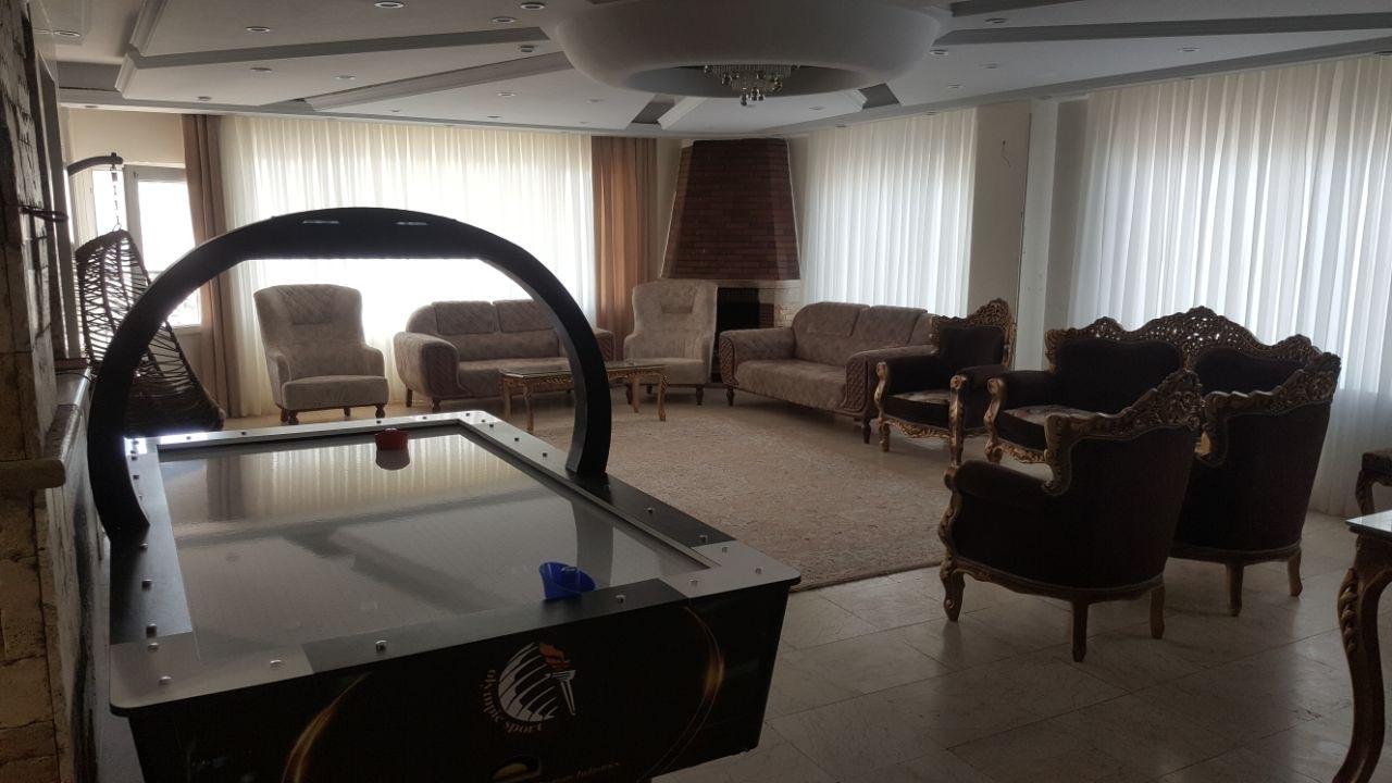 ویلای تریپلکس استخر آبگرم در کردان