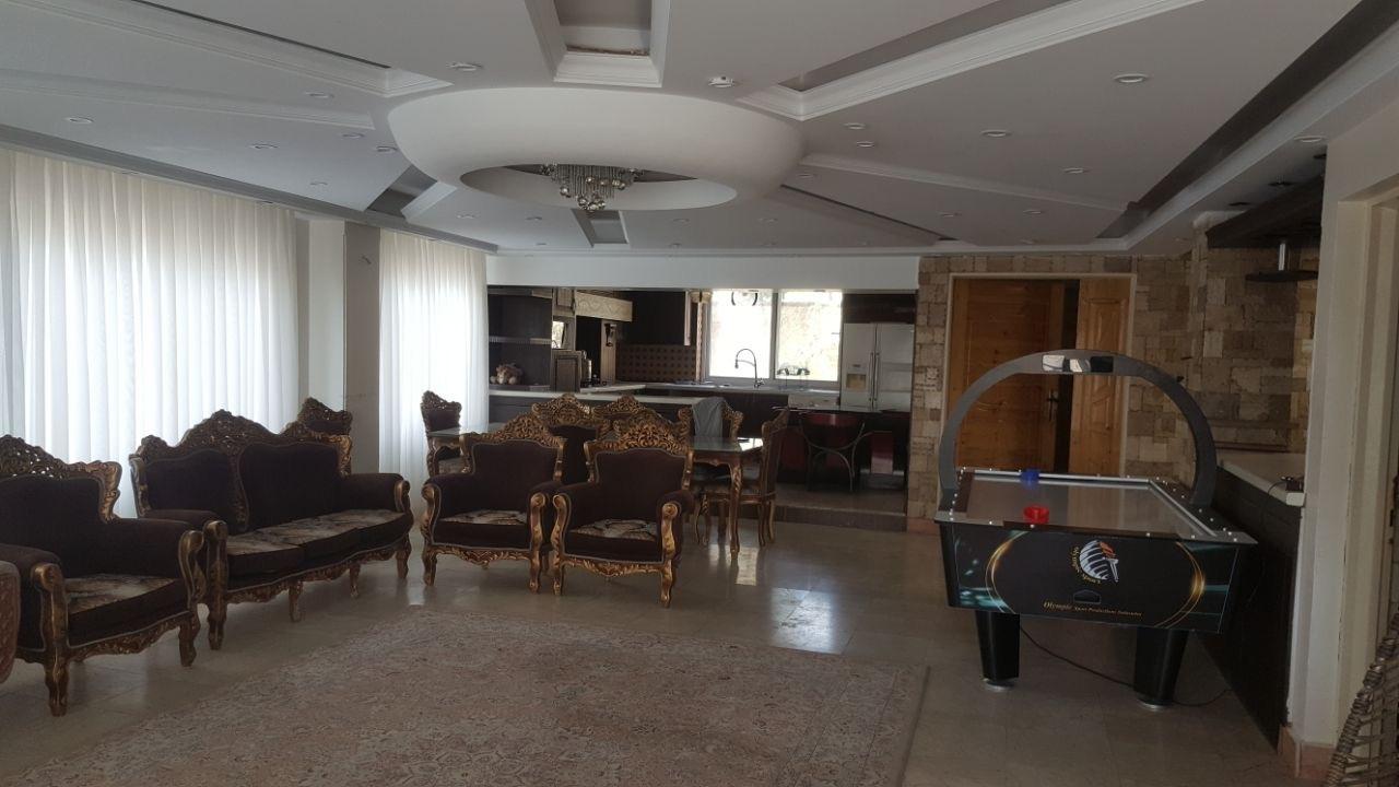 ویلای تریپلکس استخر آبگرم در کردان