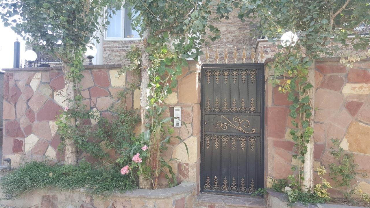 ویلای تریپلکس استخر آبگرم در کردان