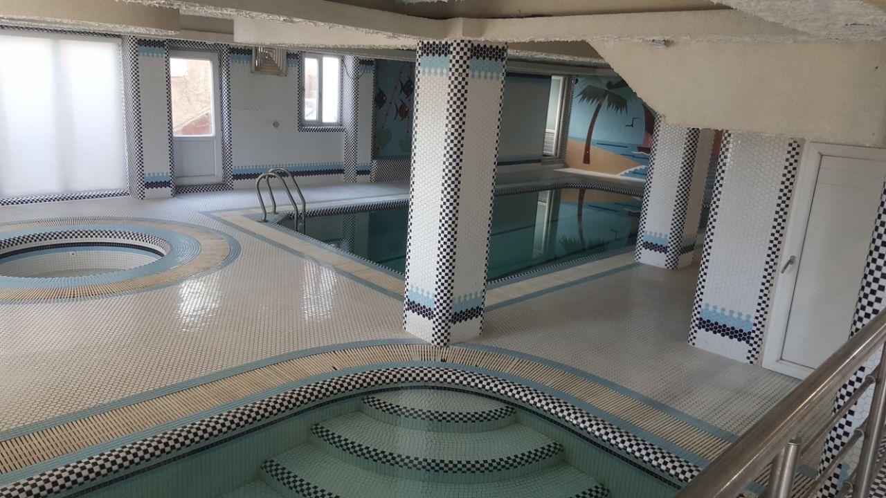 ویلای تریپلکس استخر آبگرم در کردان