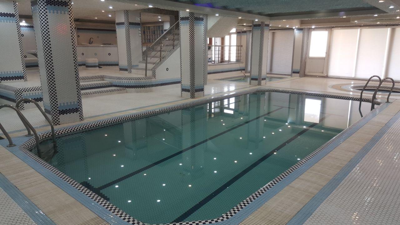 ویلای تریپلکس استخر آبگرم در کردان