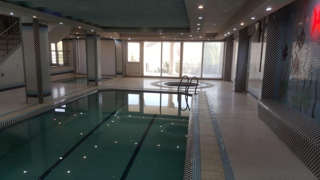 ویلای تریپلکس استخر آبگرم در کردان