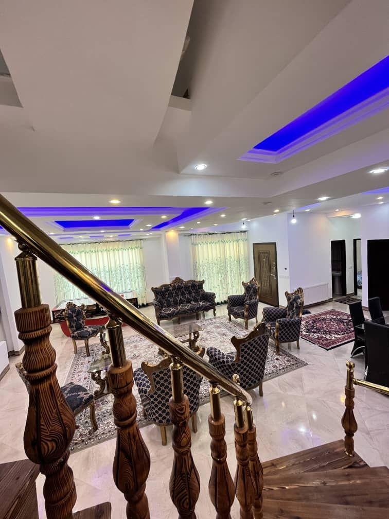 اجاره ویلا استخردار و جکوزی دار چالوس رو به دریا