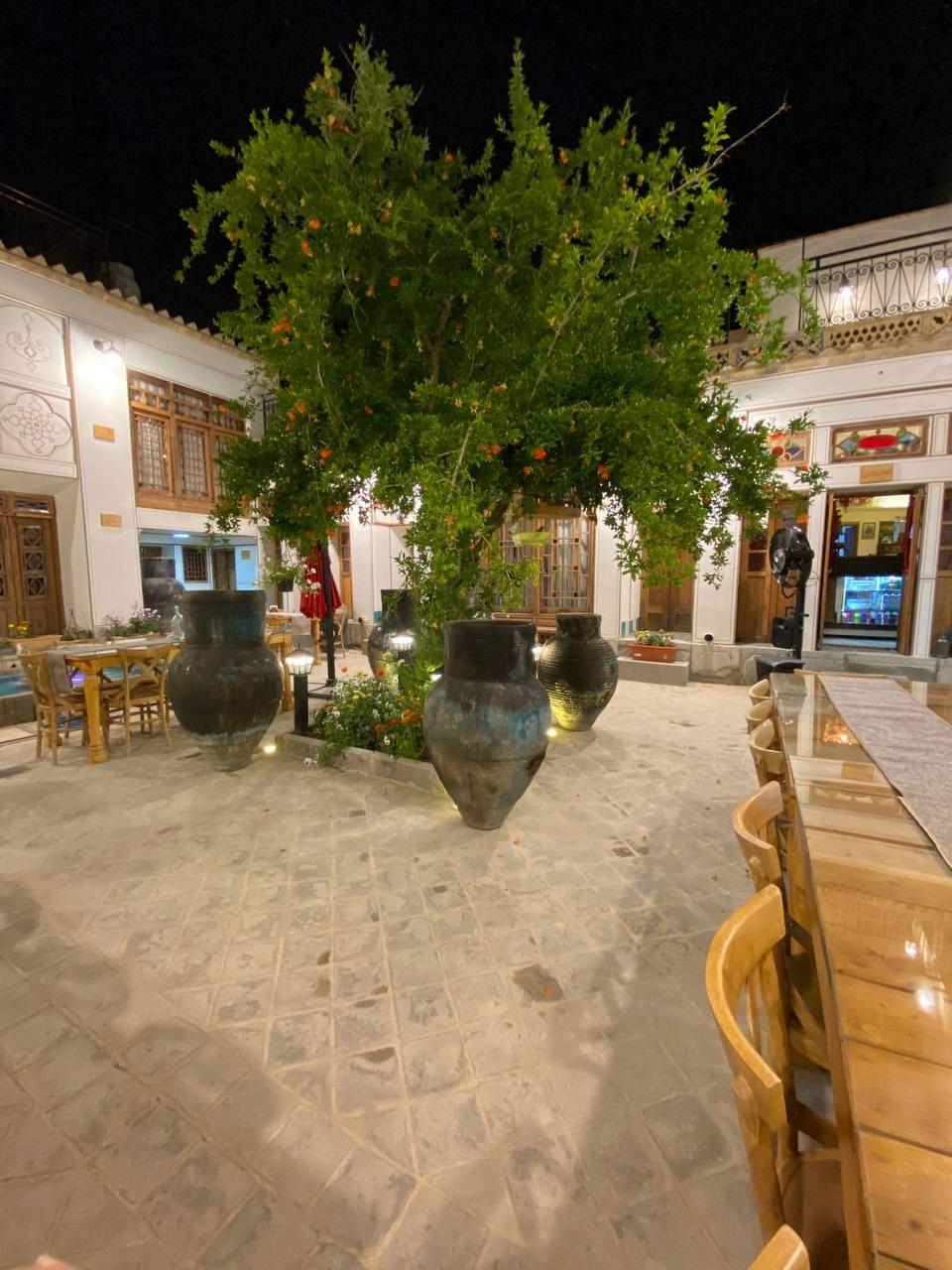 بوتیک هتل خانه بهشتیان اصفهان 