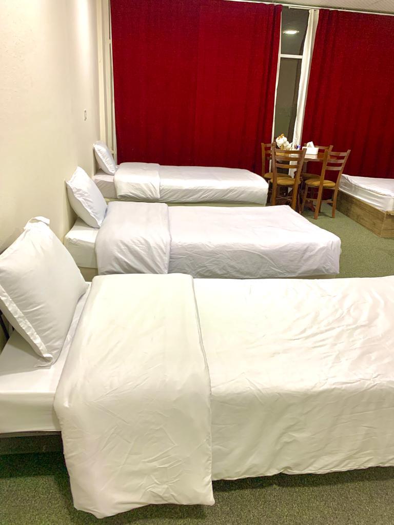 اتاق 109 پنج تخته اقامتگاه آفتاب