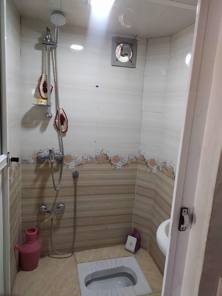 بومگردی آرامش شهر برزک کاشان - گل محمدی