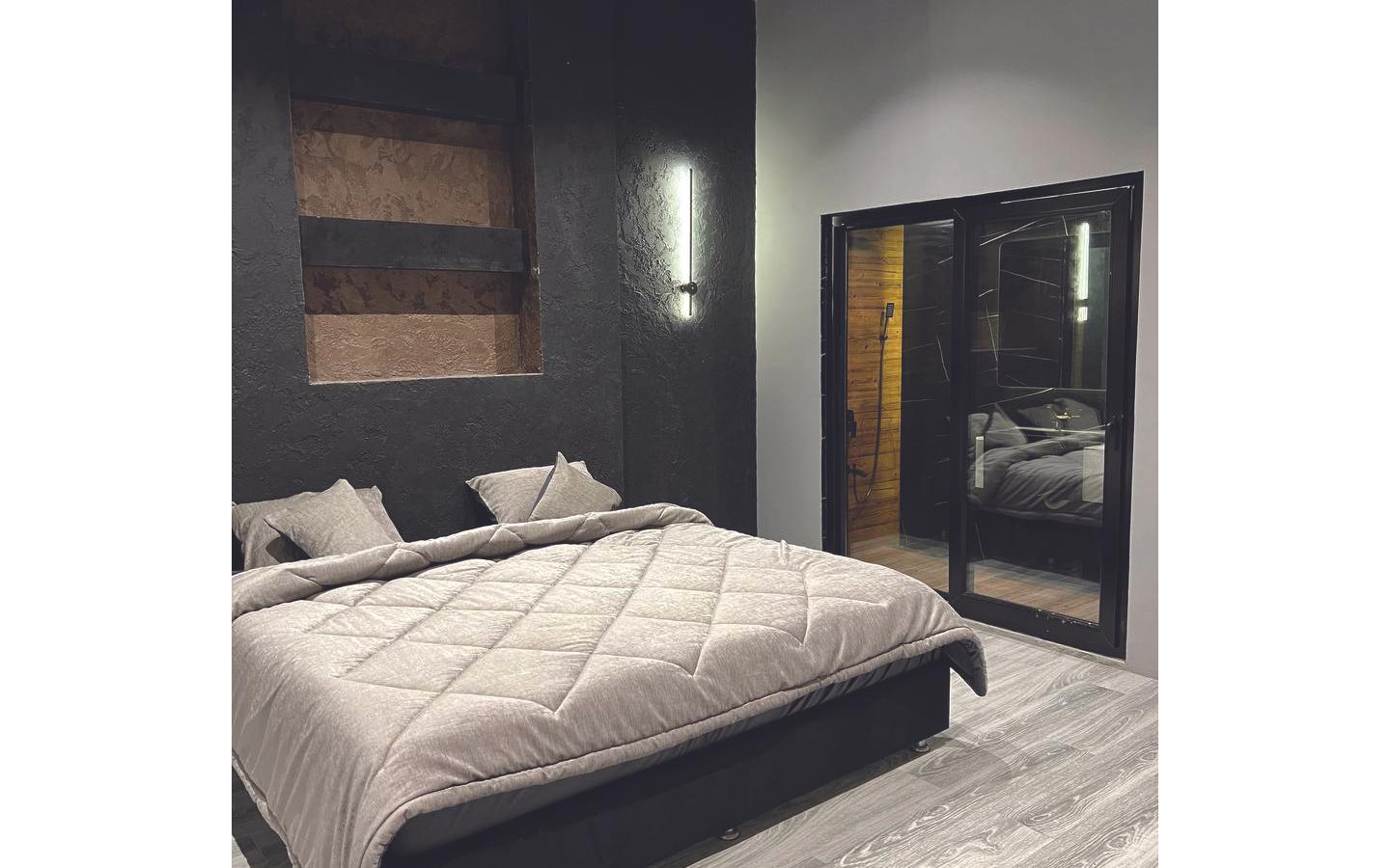 عمارت گارنت پنج خواب لوکس با استخر تابستانه