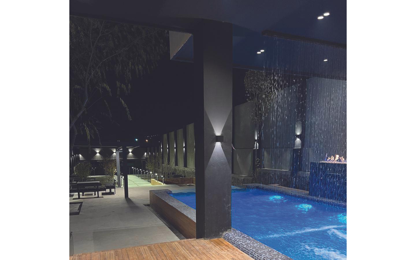 عمارت گارنت پنج خواب لوکس با استخر تابستانه