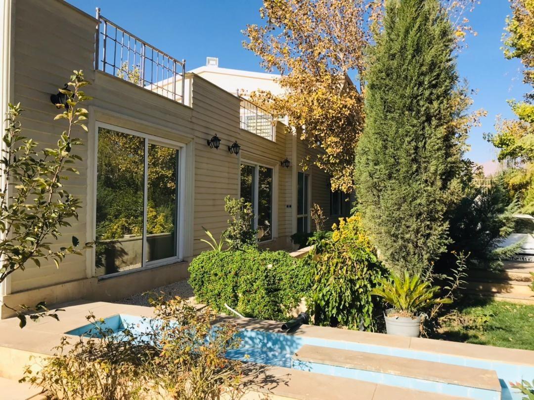 اجاره ویلا سه خوابه با استخر آبگرم