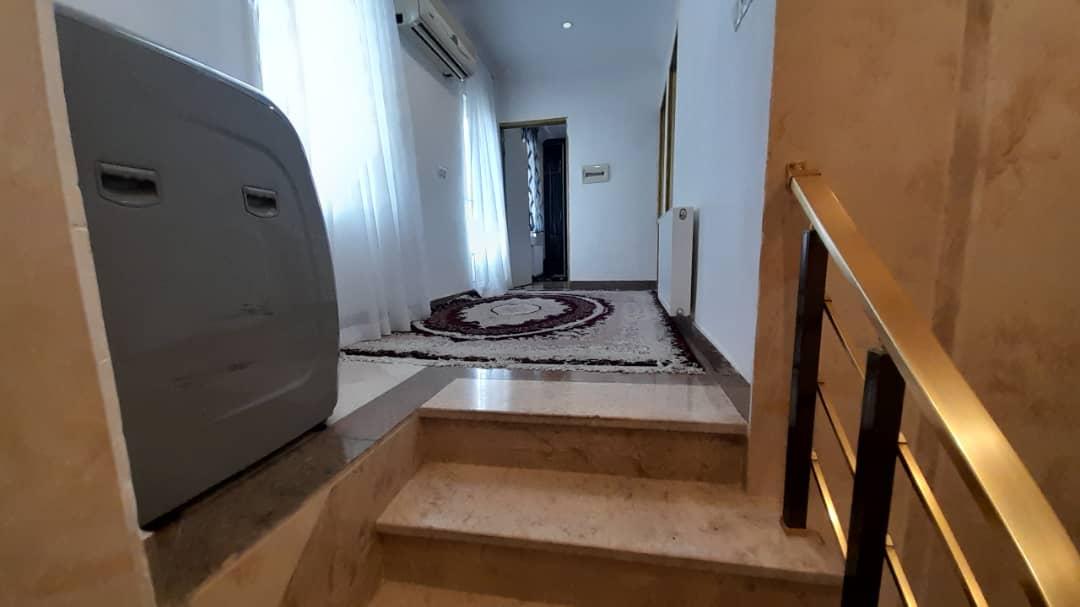 عمارت سه خوابه لوکس با استخر سرپوشیده کردان