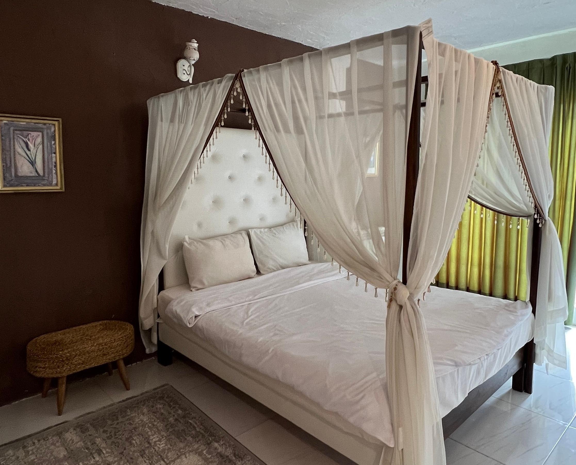 ویلا دوخوابه تراس دار دلمون رامسر