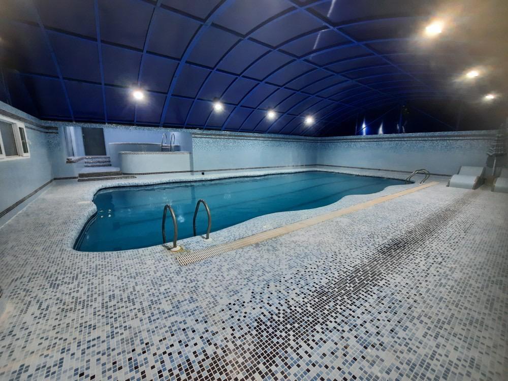 ویلا استخر و جکوزی دار اطراف شیراز