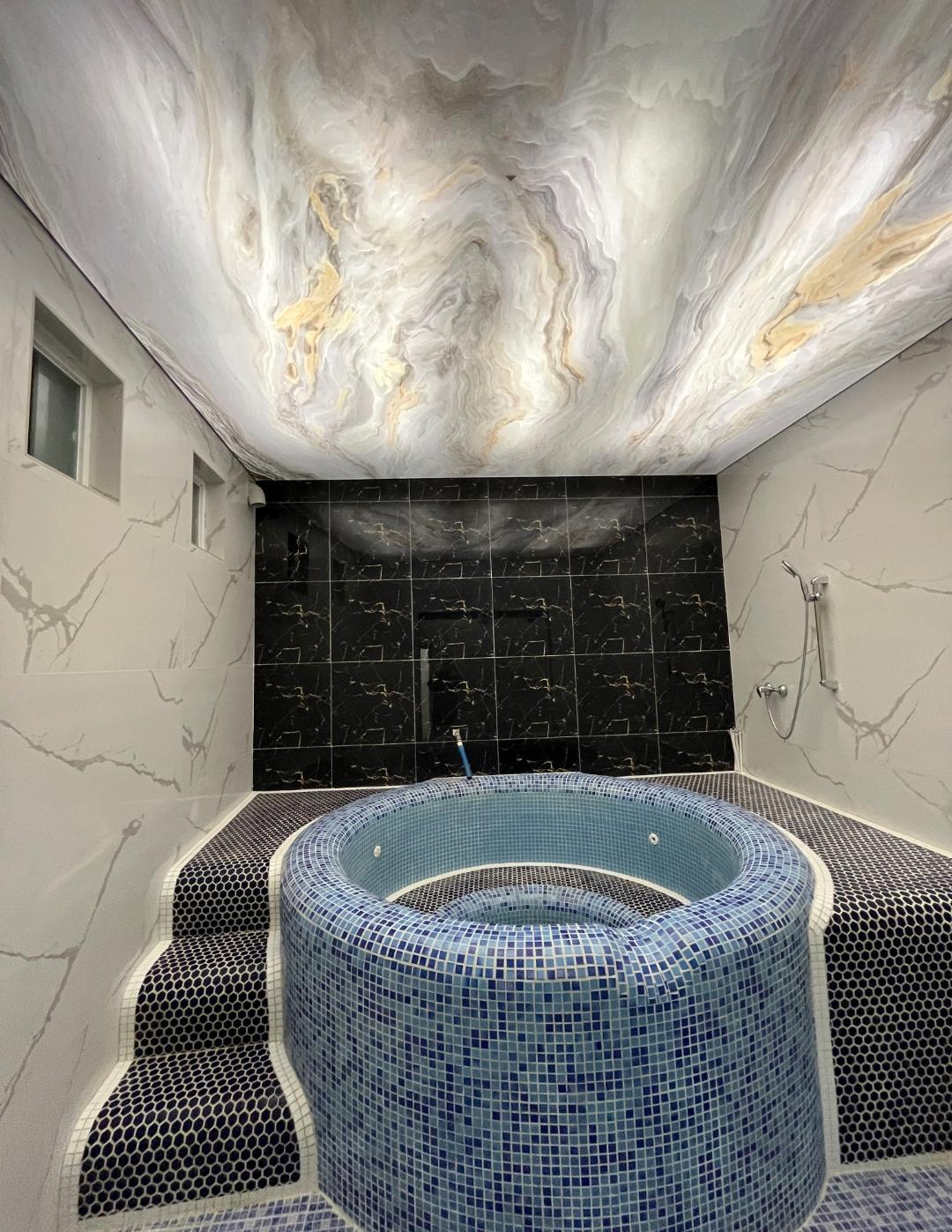 سوئیت جکوزی دار آبگرم معدنی در محلات