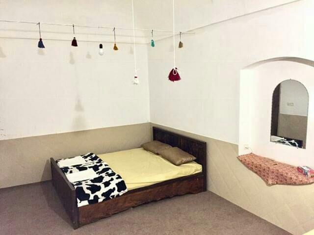 اقامتگاه بومگردی کویر راویج سه قلعه