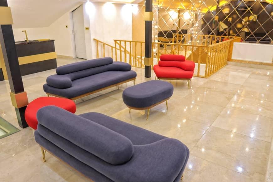 عمارت طلایی استخردار در زیباکنار