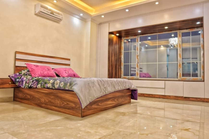 عمارت طلایی استخردار در زیباکنار