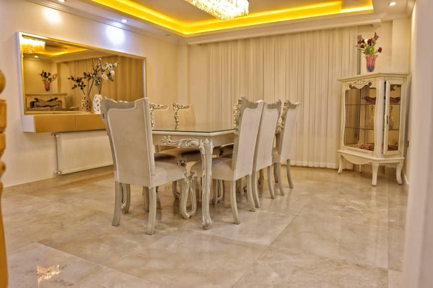 عمارت طلایی استخردار در زیباکنار