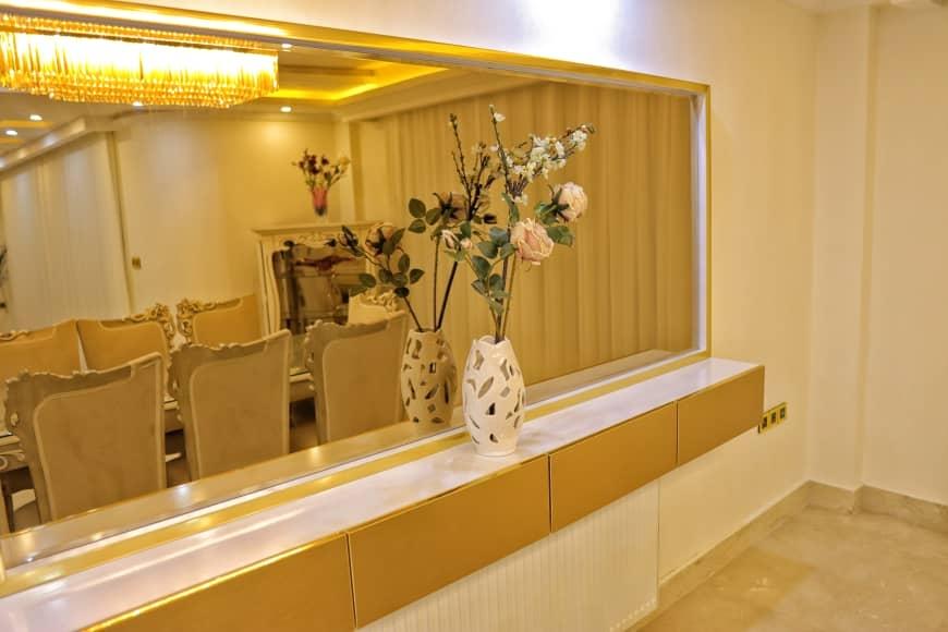 عمارت طلایی استخردار در زیباکنار