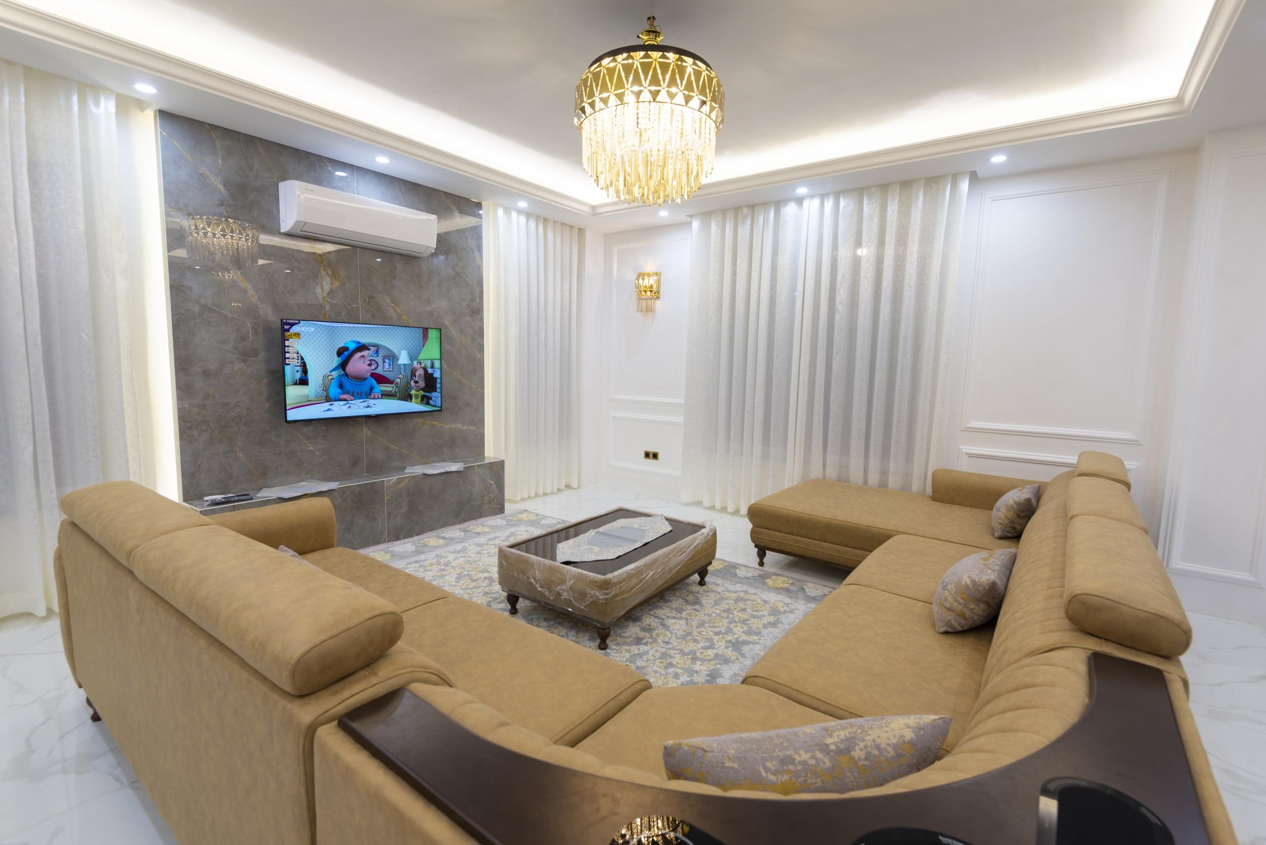 عمارت جنگلی پارادایس با استخر آبگرم