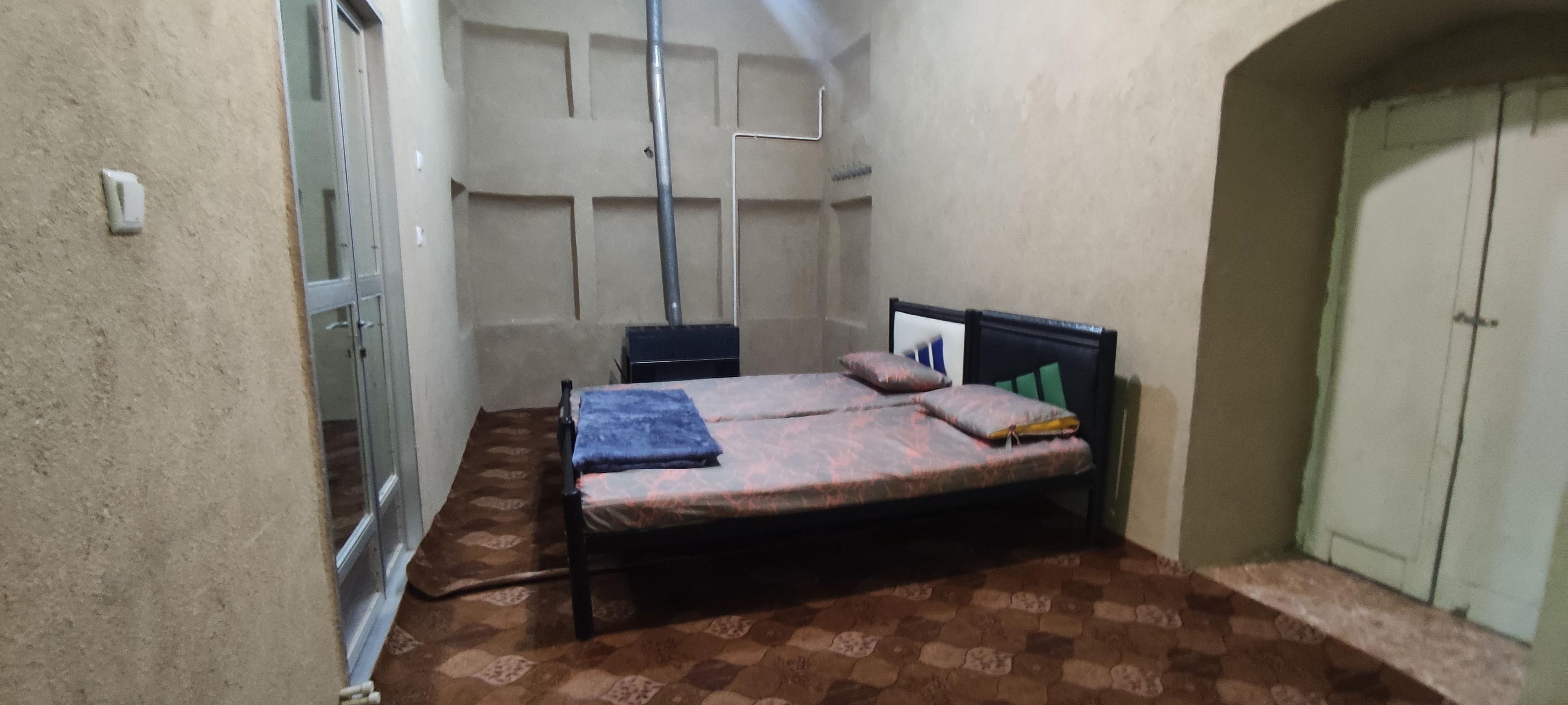 اتاق 4 نفره اقامتگاه بومگردی آب و آتش