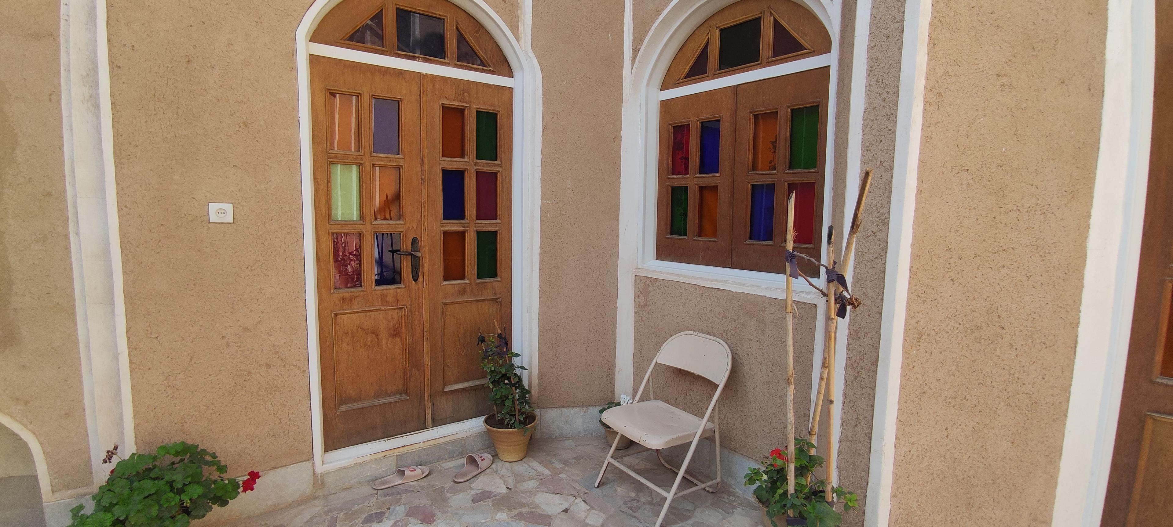 اتاق 4 نفره اقامتگاه بومگردی آب و آتش