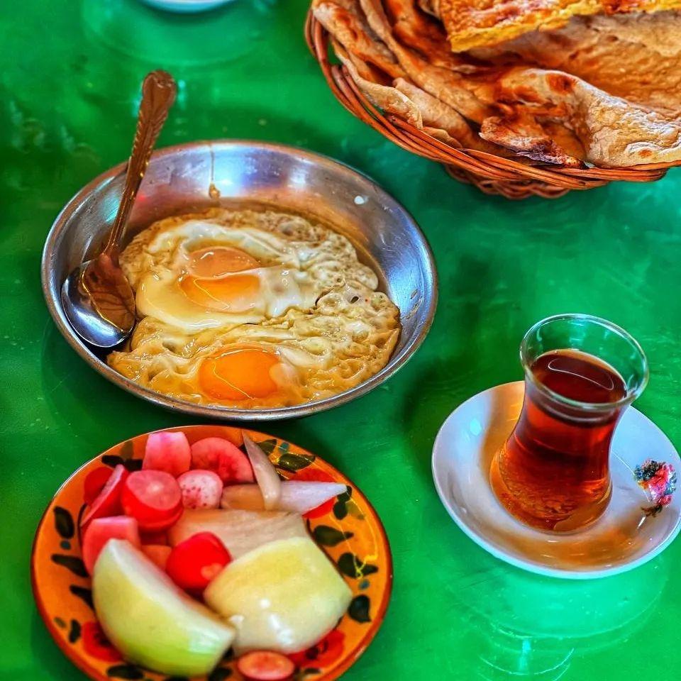 اجاره بوم گردی شادمهر در نیشابور