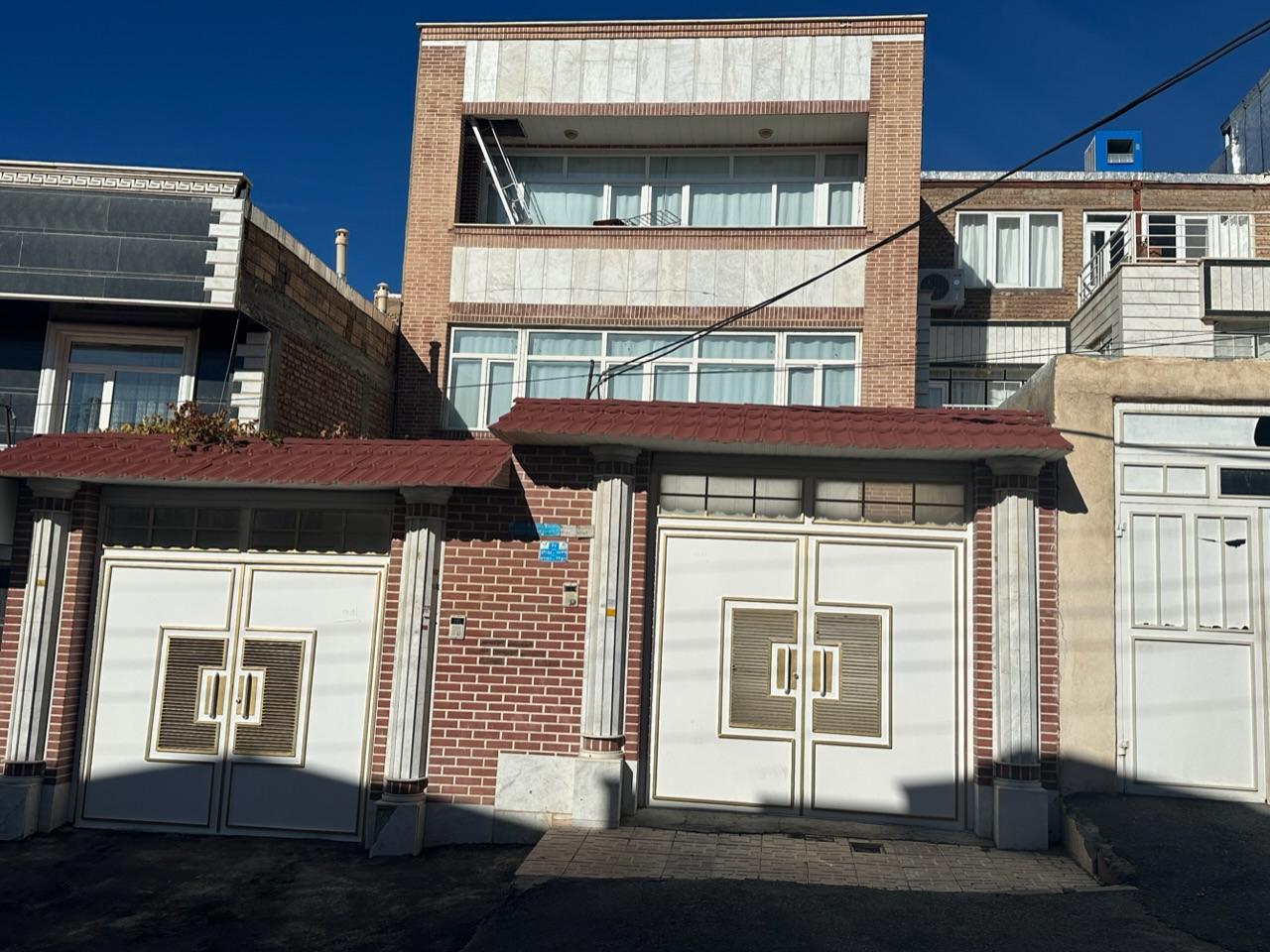 خانه ویلایی دربست جانان در مهاباد