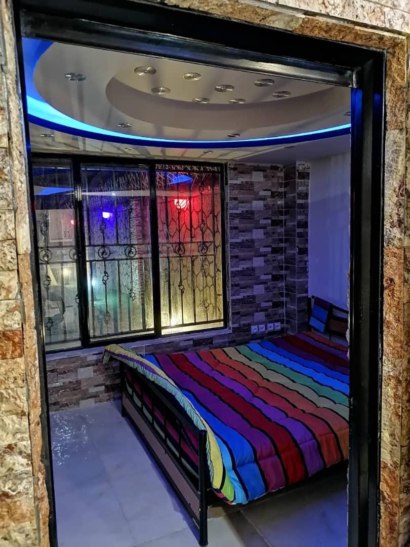 ویلای 3 خواب استخر دار لوکس باغ بهادران