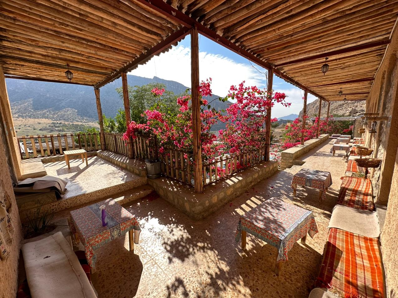 اقامتگاه بوم گردی تنگ چوگان در کازرون