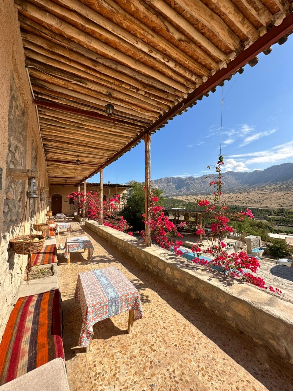 اقامتگاه بوم گردی تنگ چوگان در کازرون