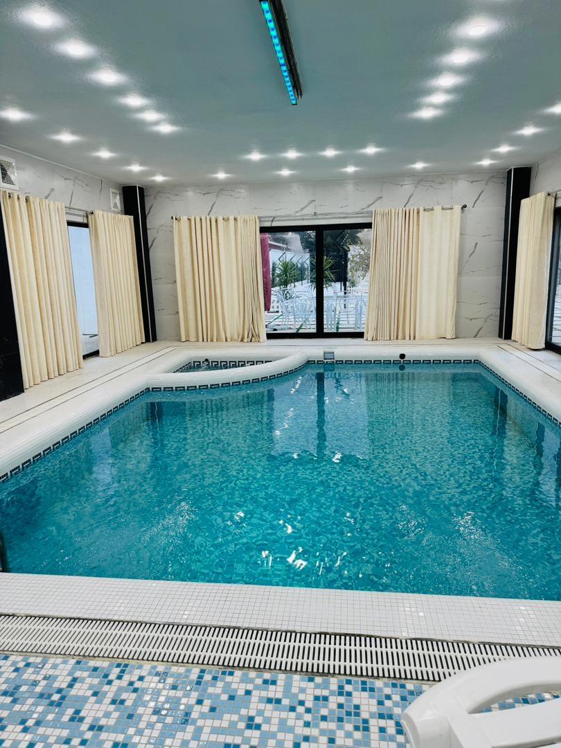 ویلای سه خوابه استخر آبگرم در شیراز