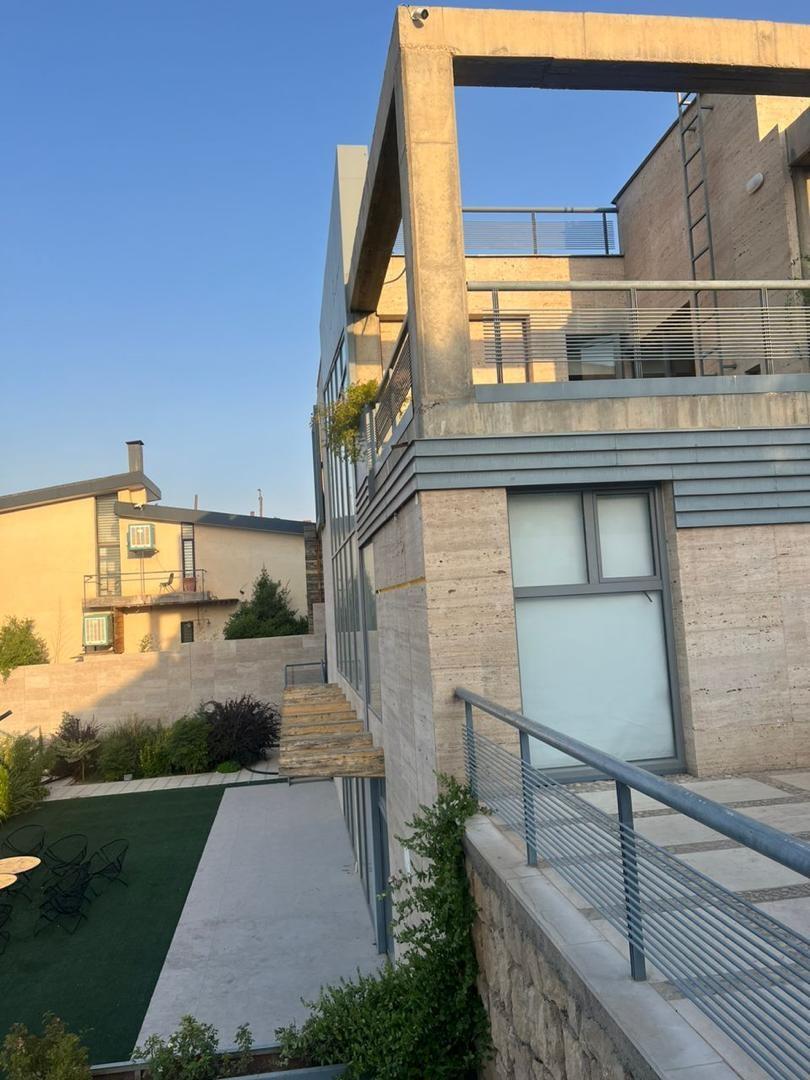 ویلای مدرن و لاکچری در شهرک صدرا