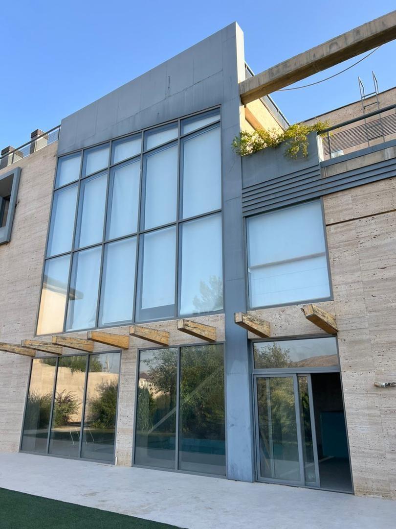 ویلای مدرن و لاکچری در شهرک صدرا