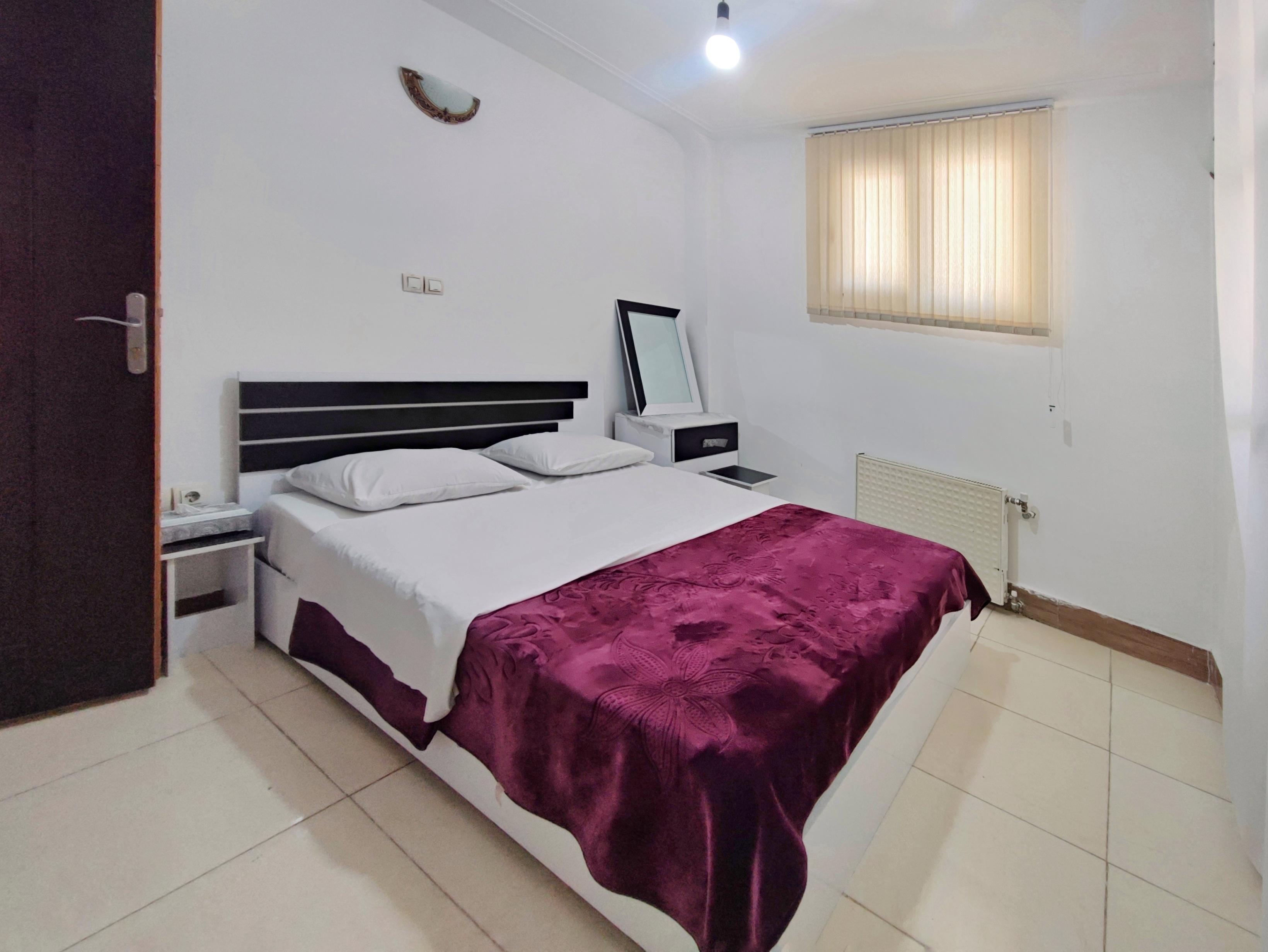 آپارتمان دو خوابه نوساز کنار آرامگاه حافظ شیراز