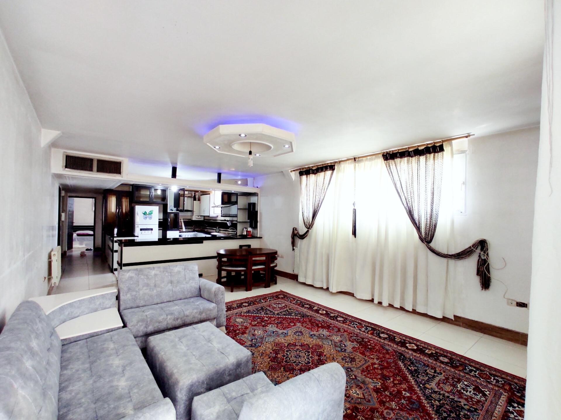 آپارتمان دو خوابه نوساز کنار آرامگاه حافظ شیراز