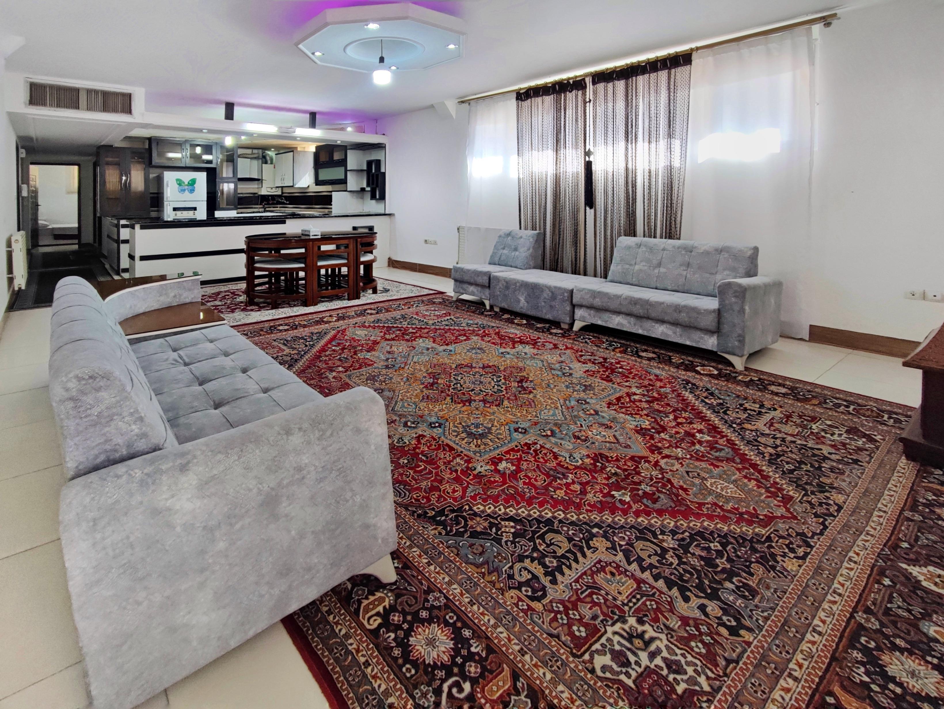 آپارتمان دو خوابه نوساز کنار آرامگاه حافظ شیراز