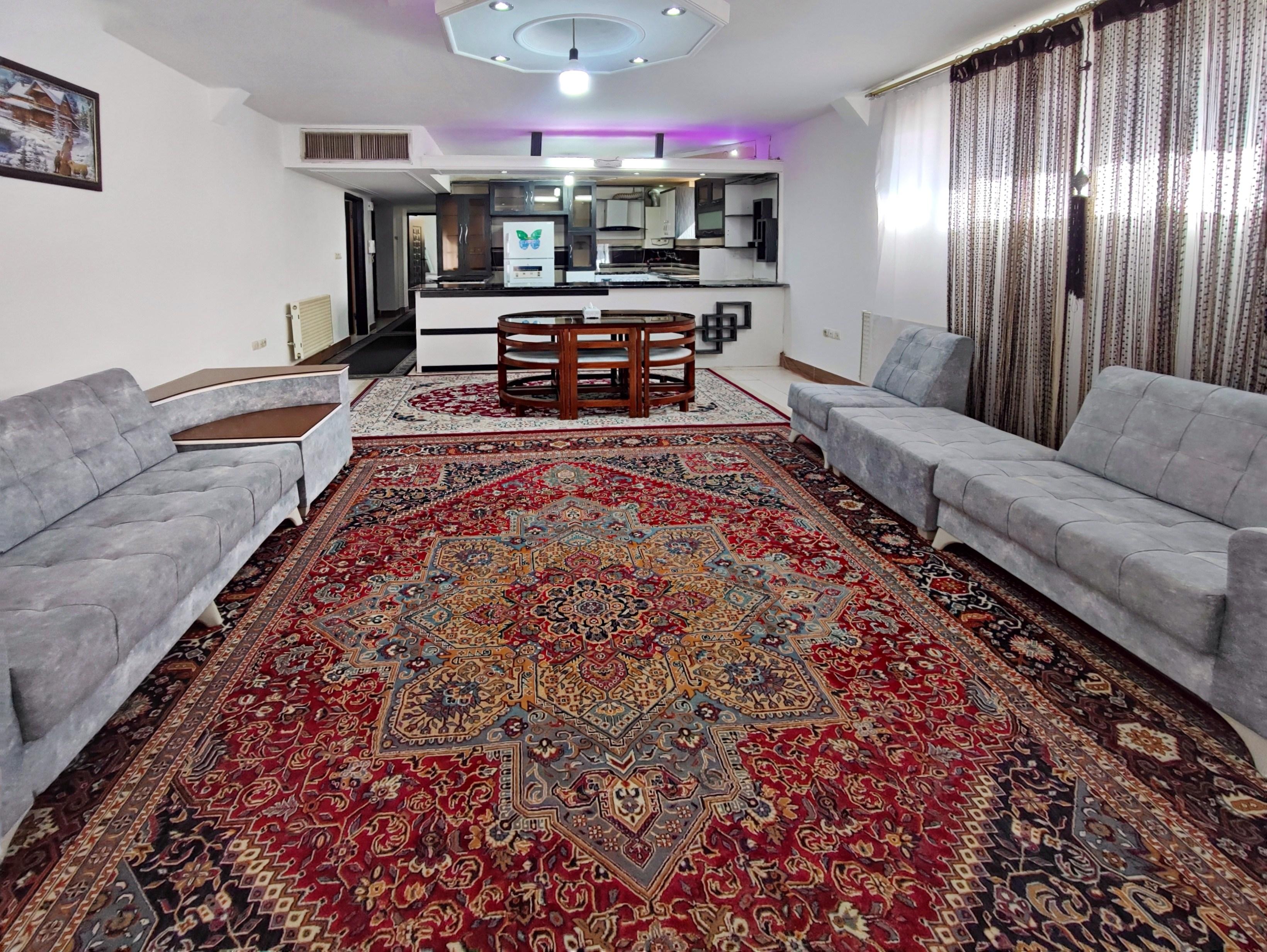 آپارتمان دو خوابه نوساز کنار آرامگاه حافظ شیراز