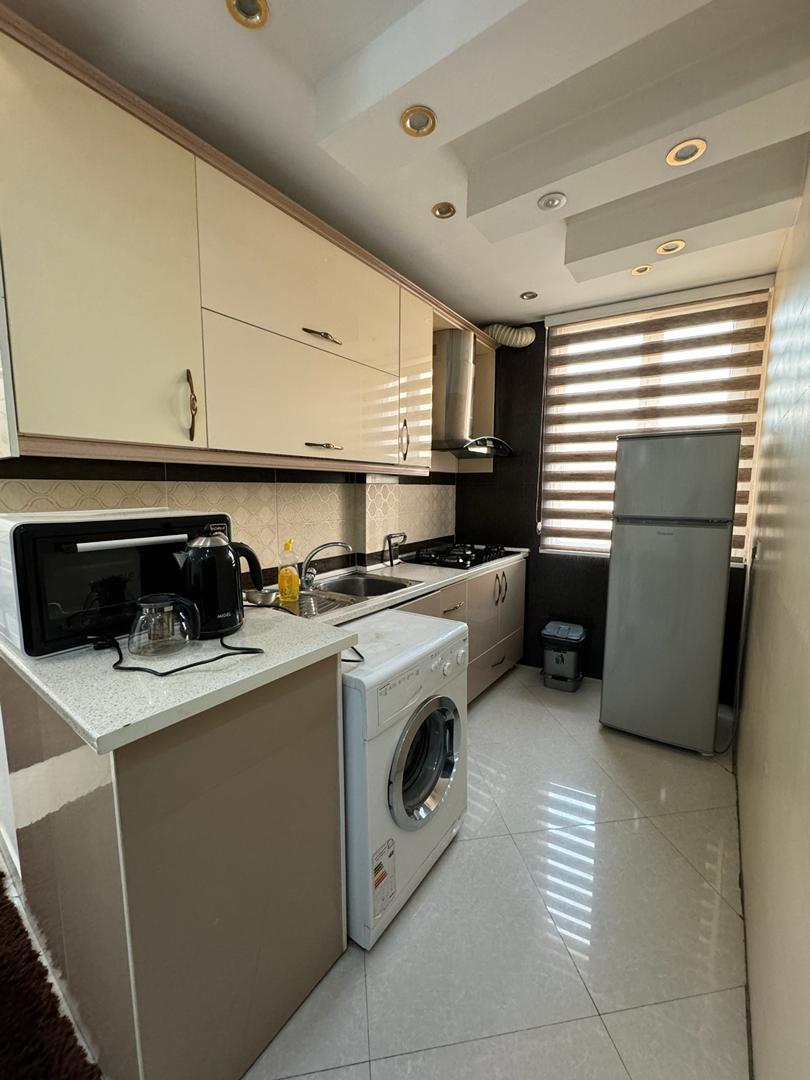 آپارتمان مبله دو خواب 90 متری در پاسداران