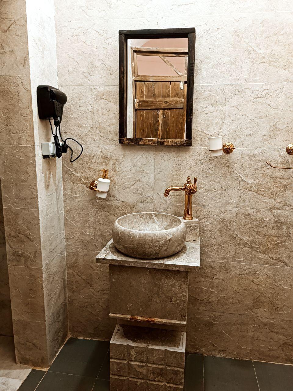 اجاره اقامتگاه بوم گردی سرای بادگیر شهداد