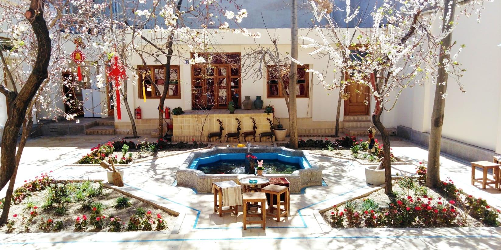 رزرو خانه بوم گردی ماه بیبی - اتاق 1