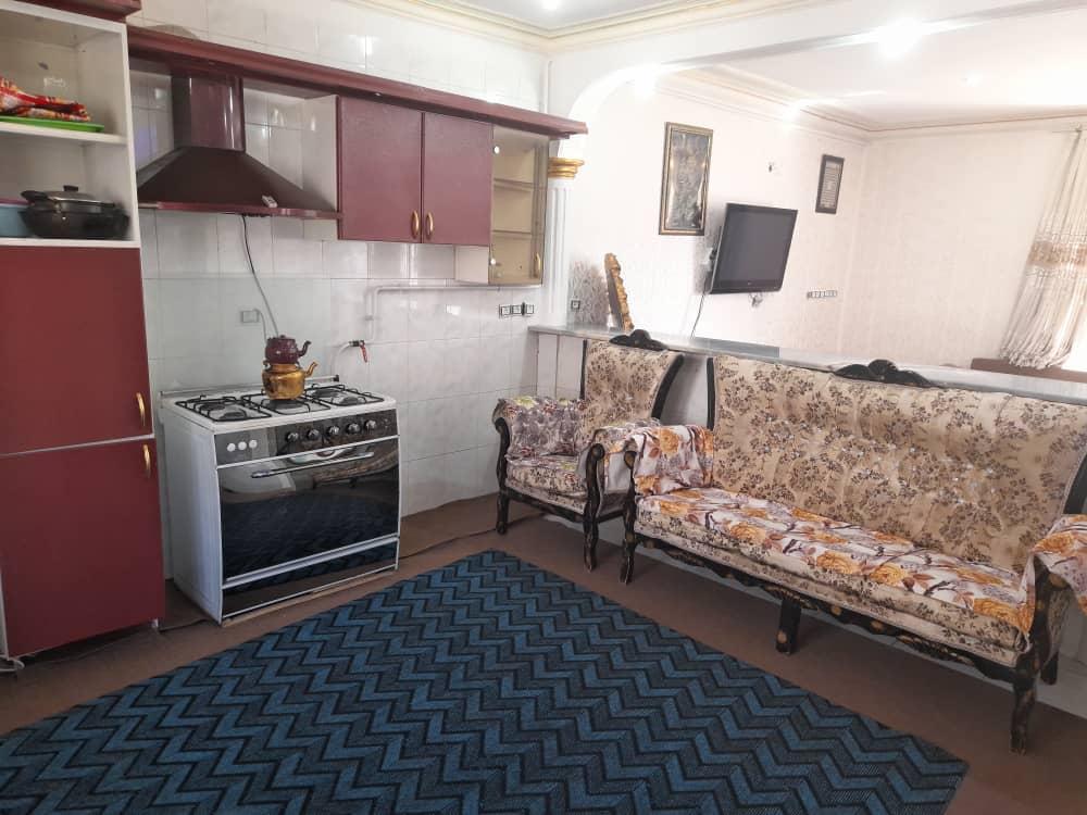 دوخوابه نزدیک دریاچه زریبار فیله قوس